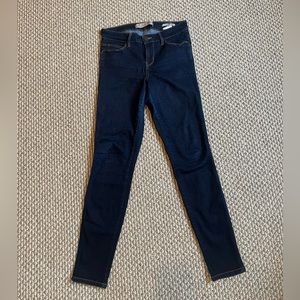 Guess Size 28 Skinny Jeans